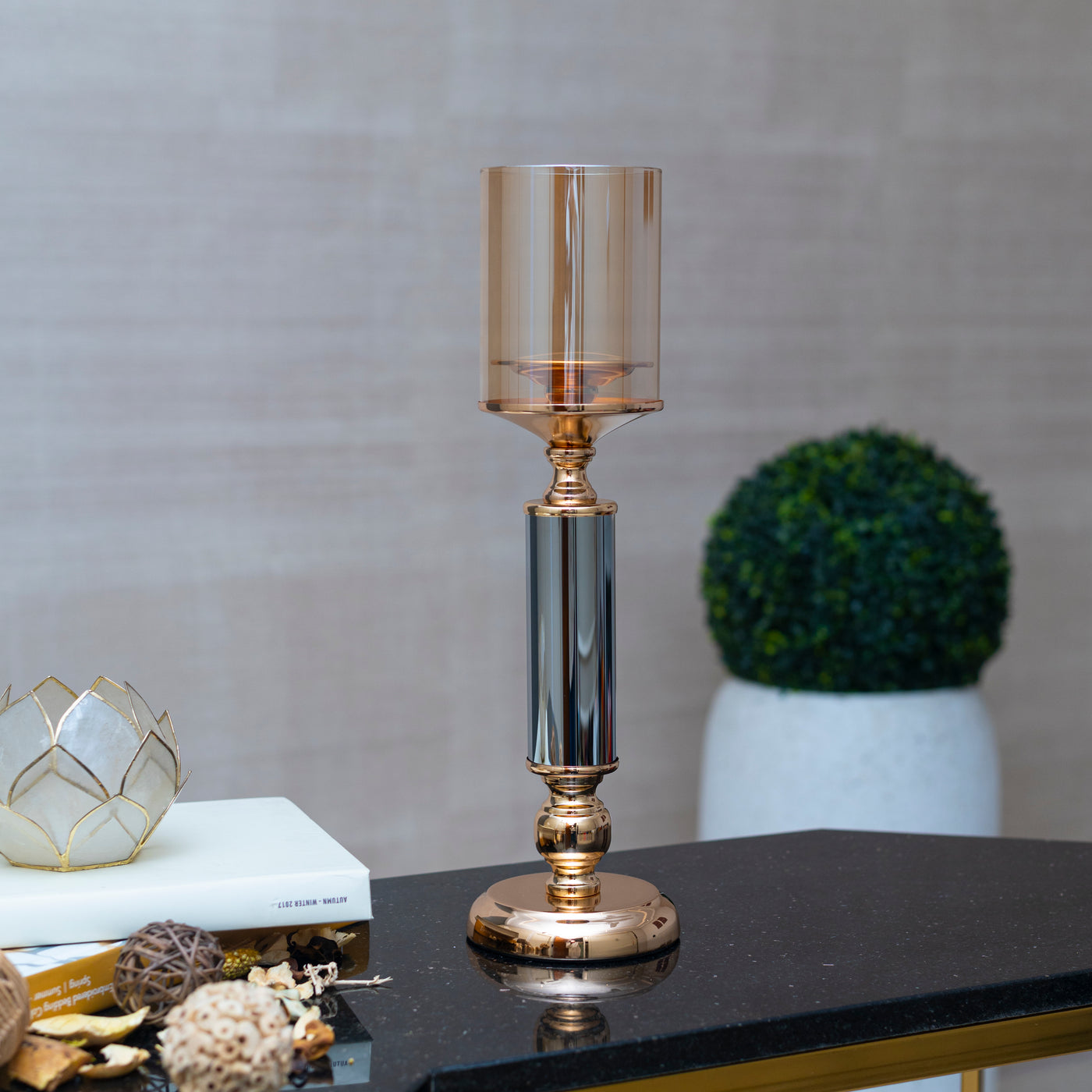 Ornamental luxury candle stands by Home 360