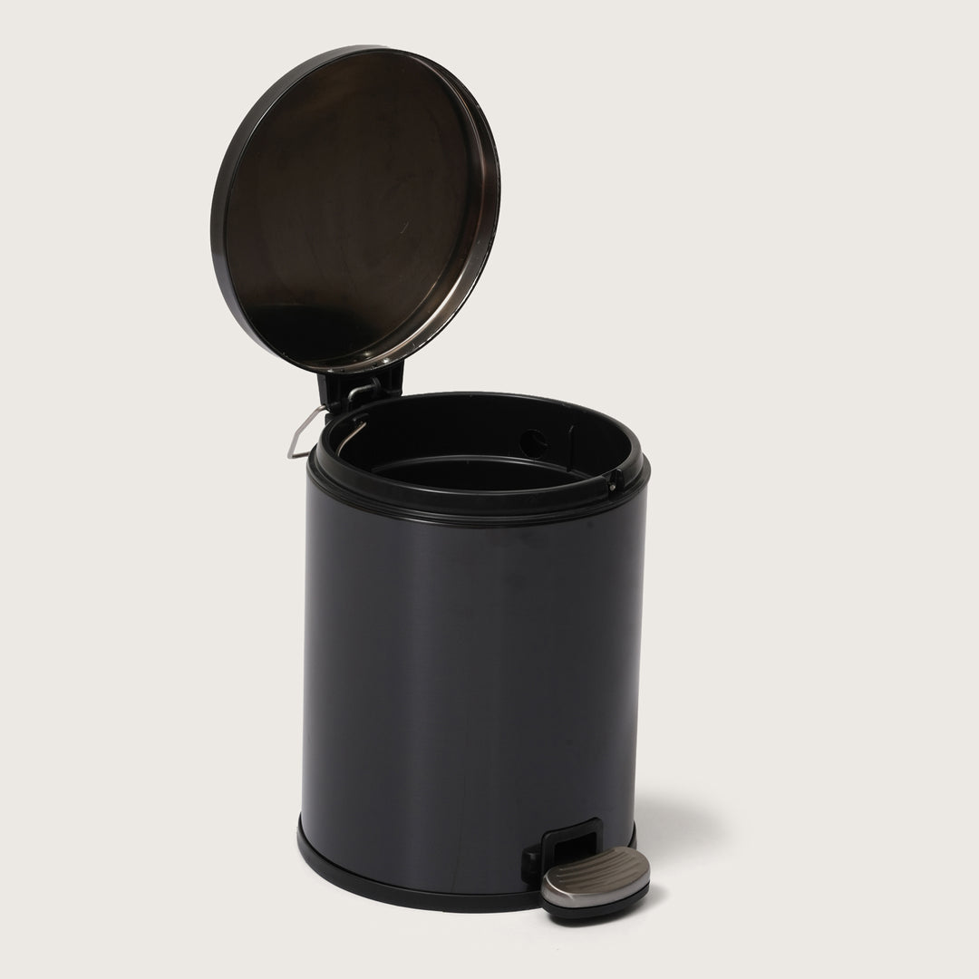 European Black Stainless Steel Pedal Dustbin - Round Step Trash Can