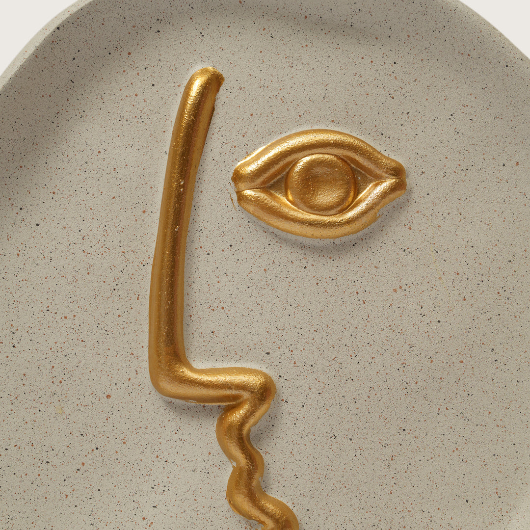 Modern Minimalist Faceline Showpiece & Vase