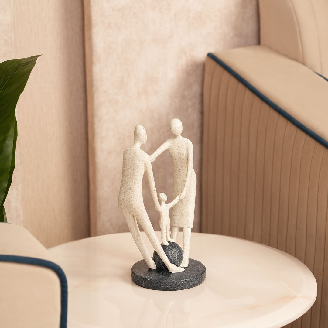 The Family Circle: Modern Abstract Family Statue