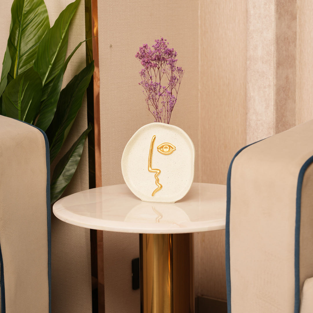 Modern Minimalist Faceline Showpiece & Vase