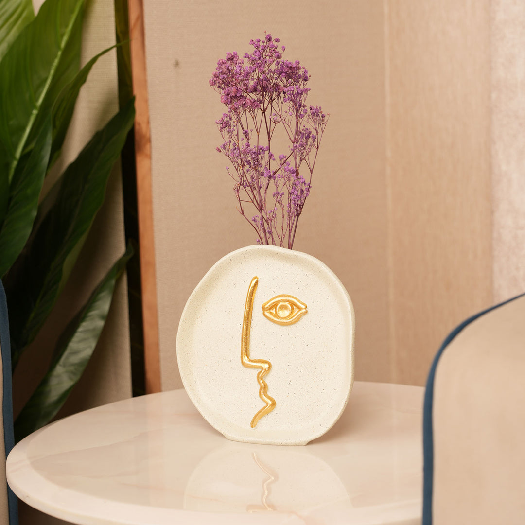 Modern Minimalist Faceline Showpiece & Vase