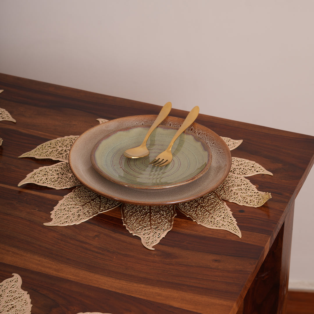 Decorative Maple Leaf Design Placemat Set of 6