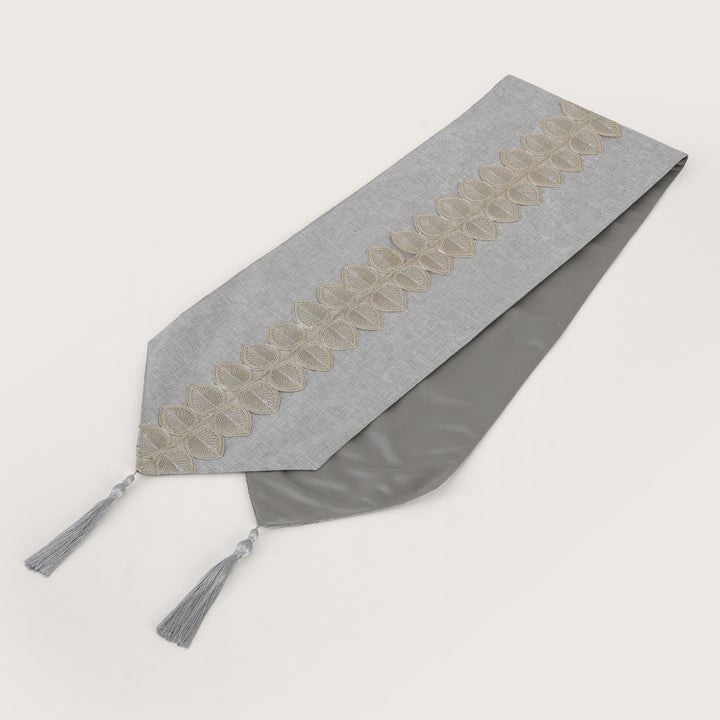 Botanical Vine Tapered Table Runner