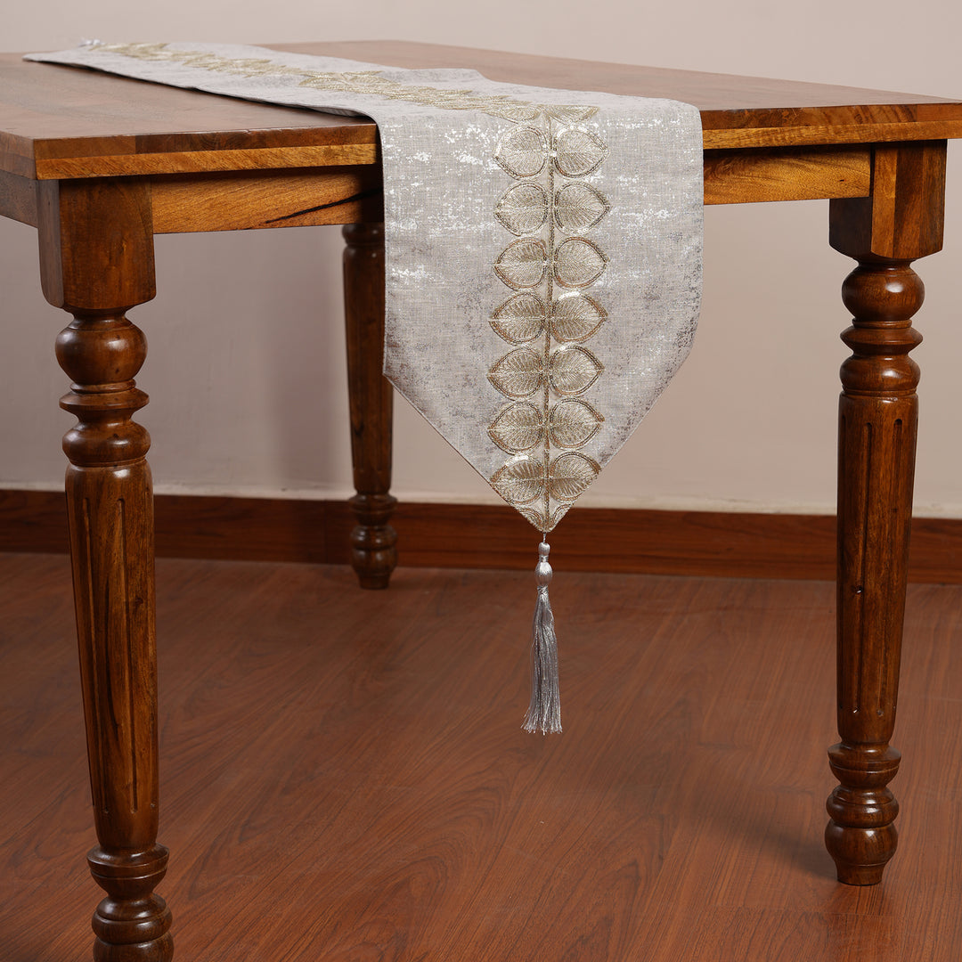 Botanical Vine Tapered Table Runner