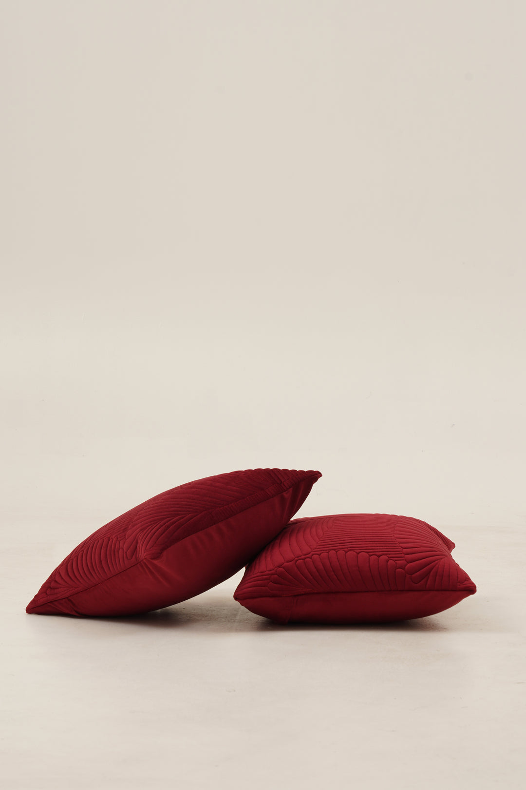 Meridian Cushion Cover 16 x 16. Set of 2 (Red)