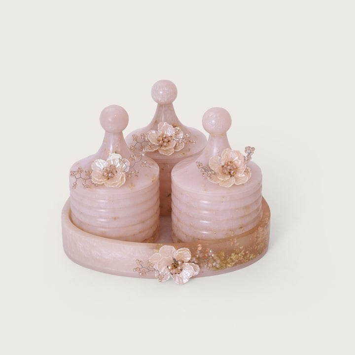 Pearl Jar Serving Set of 3 with Airtight Jars