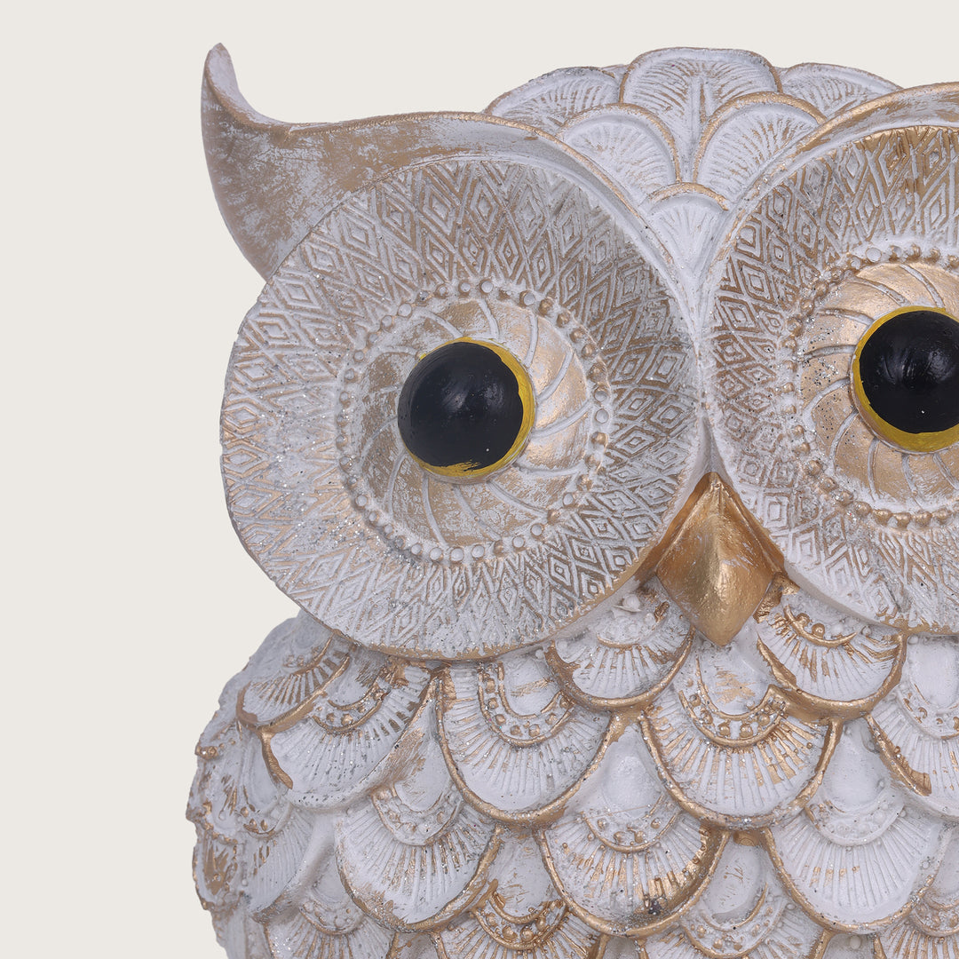 Modern Classy Owl Resin Showpiece - White