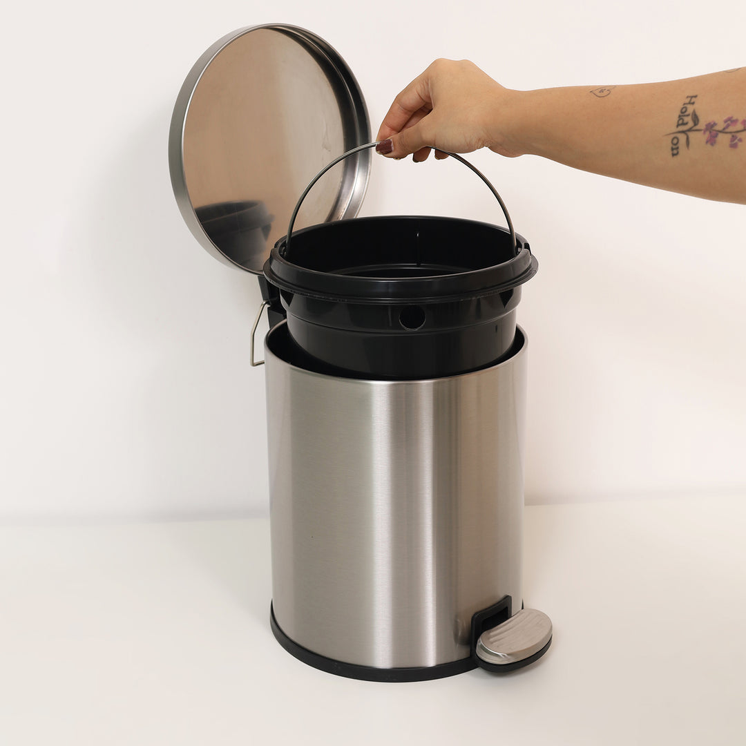 European Pedal Ss Trash Can | Soft Close Dustbin