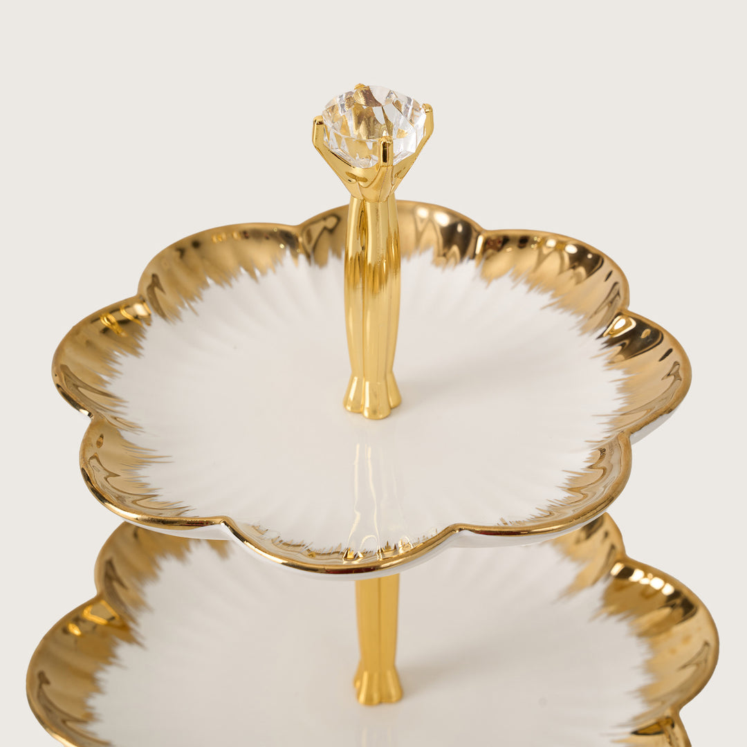 Gold Scalloped Cake & Dessert Stand