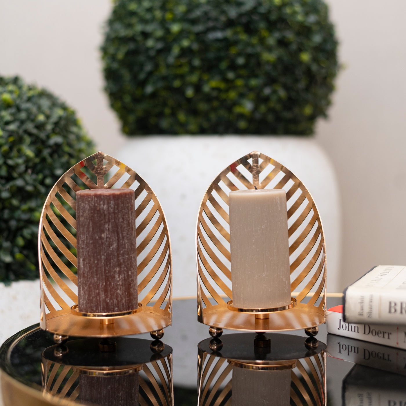 Leaf candle holder by Home 360