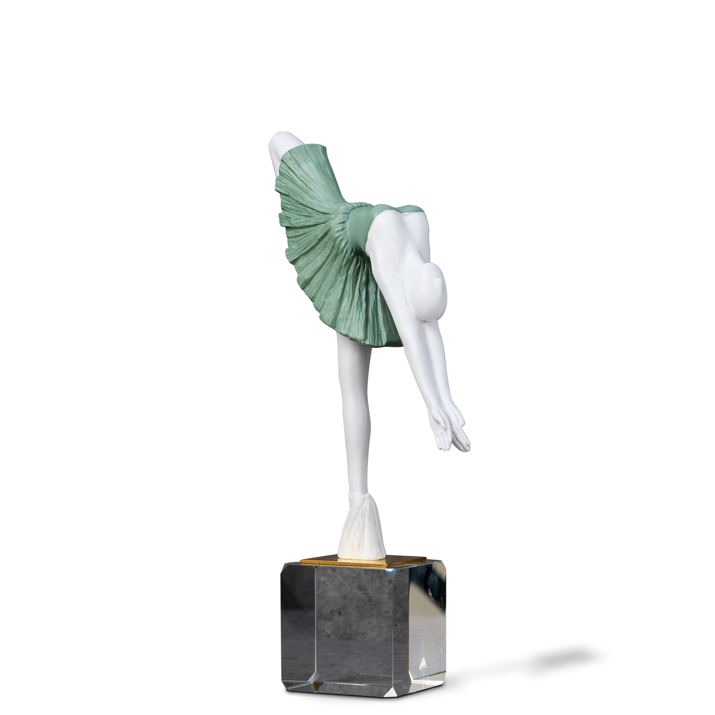 Ballerina statue by Home 360