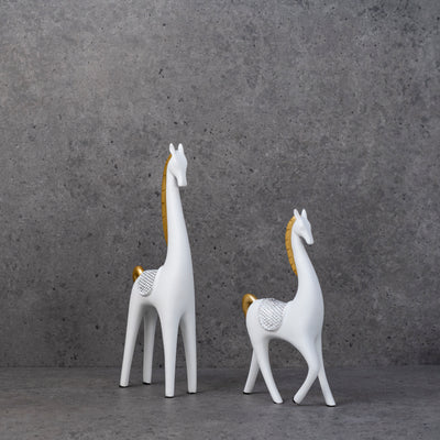 Horses decorative statue by Home 360